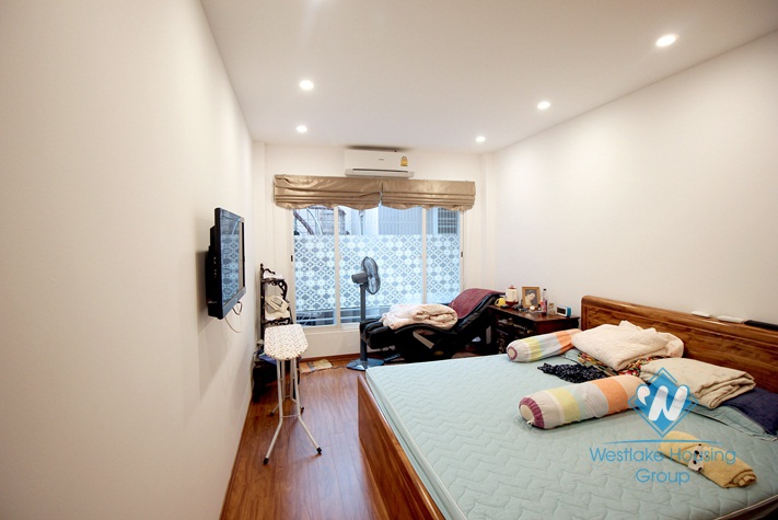 A nice 3 bedrooms house for rent in Tay ho, Ha noi